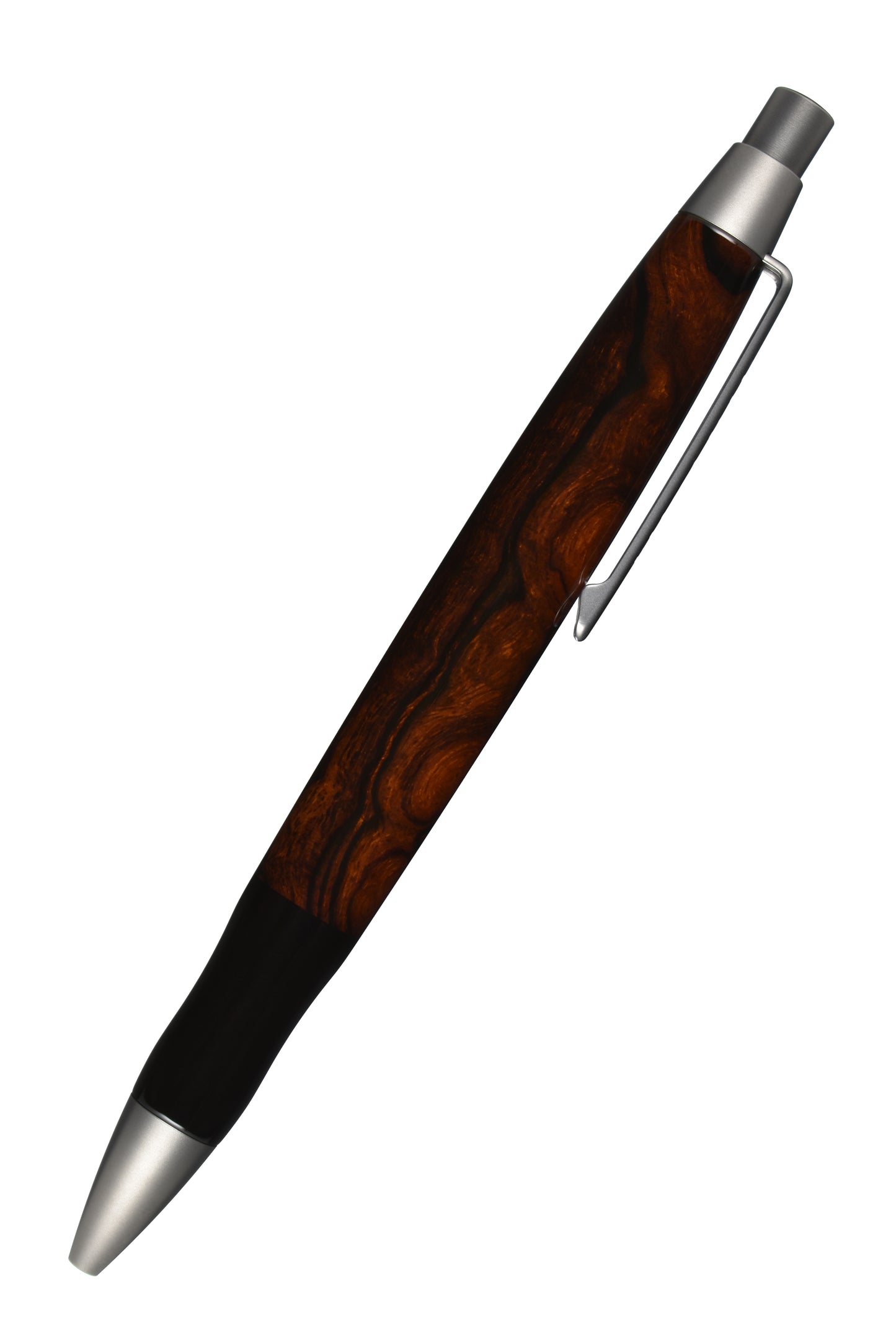 EDELGRAF CLASSIC Kugelschreiber aus Wüsteneisenholz, schräg dargestellt, Spitze unten links, Drücker oben rechts, auf weißem Hintergrund – rechte Seitenansicht, Seriennummer 01/0104