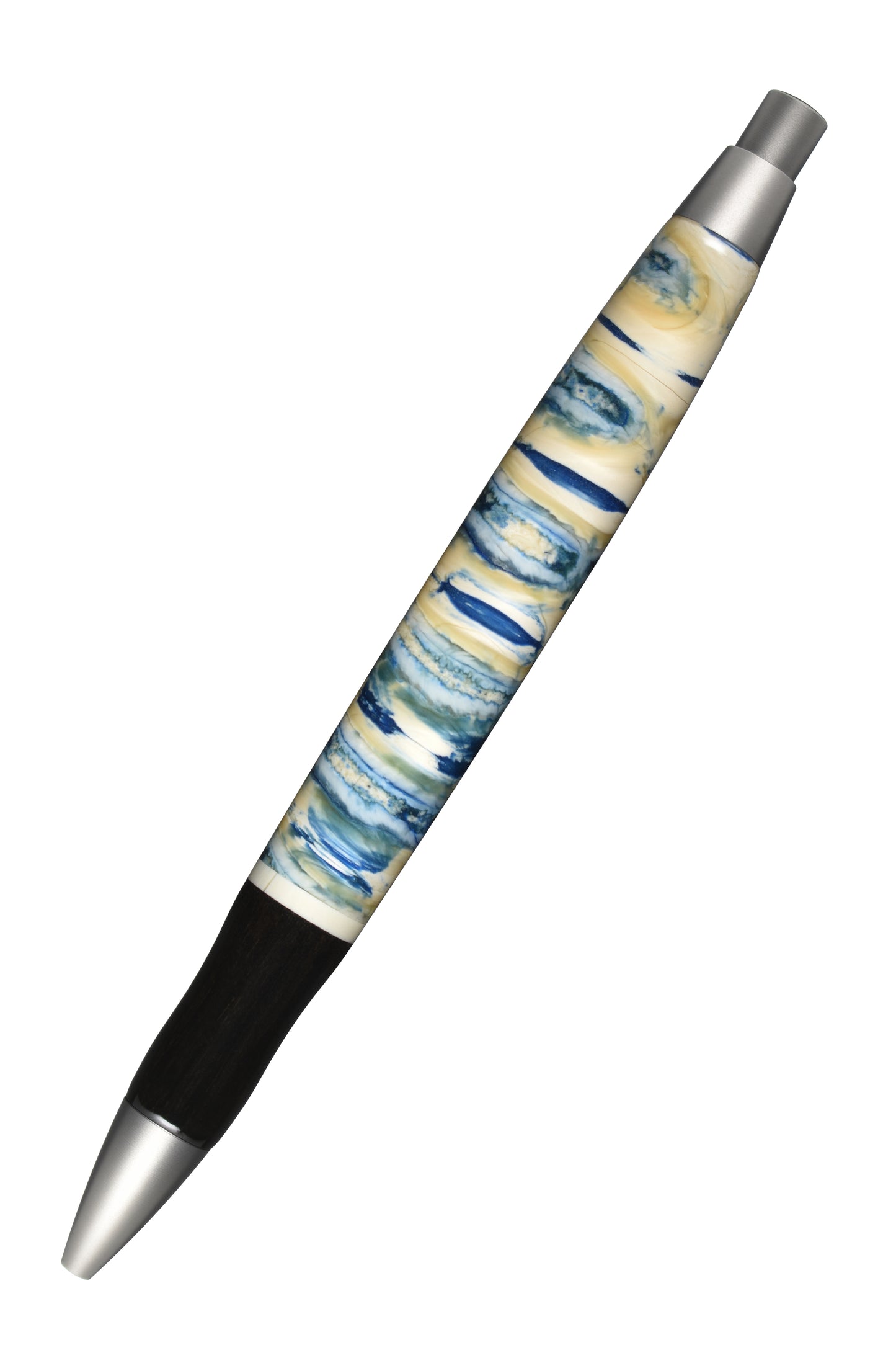 EDELGRAF ICEAGE Kugelschreiber in Beige Blau, schräg dargestellt, Spitze unten links, Drücker oben rechts, auf weißem Hintergrund – Rückansicht, Seriennummer 02/0008